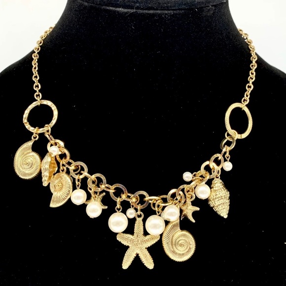 NEW Traci Lynn Nautical Seashell Starfish Necklace - Picture 2 of 4